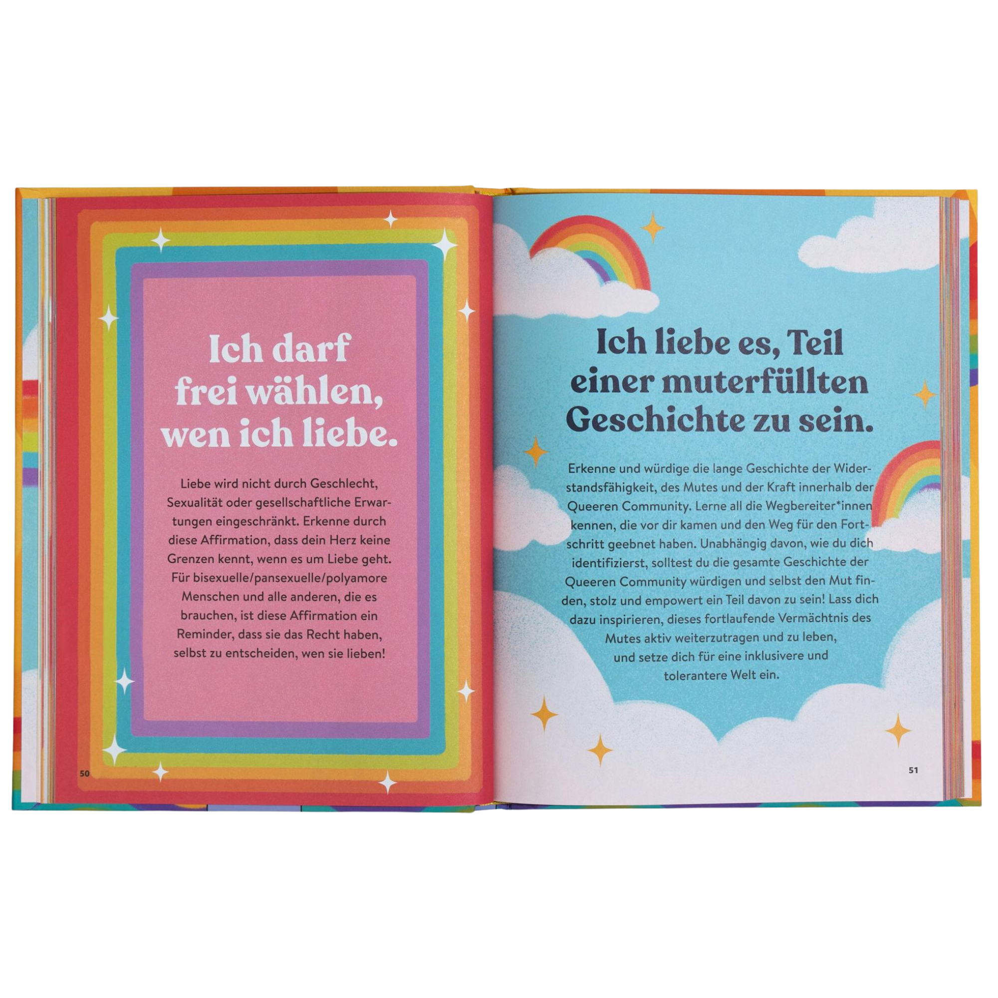 Doppelseite aus dem Buch „Queer Joy“ von Jess Vosseteig: Links ein rosafarbener Textblock mit bunten Regenbogenrändern, der die Freiheit betont, selbst zu wählen, wen man liebt. Rechts ein hellblauer Hintergrund mit Regenbögen und Wolken, auf dem ein Text die Bedeutung von queerer Geschichte, Mut und Zugehörigkeit würdigt.
